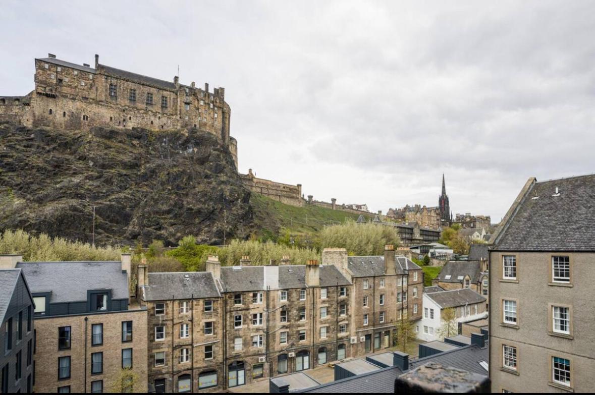 Edinburgh Castle Apartment Exterior foto